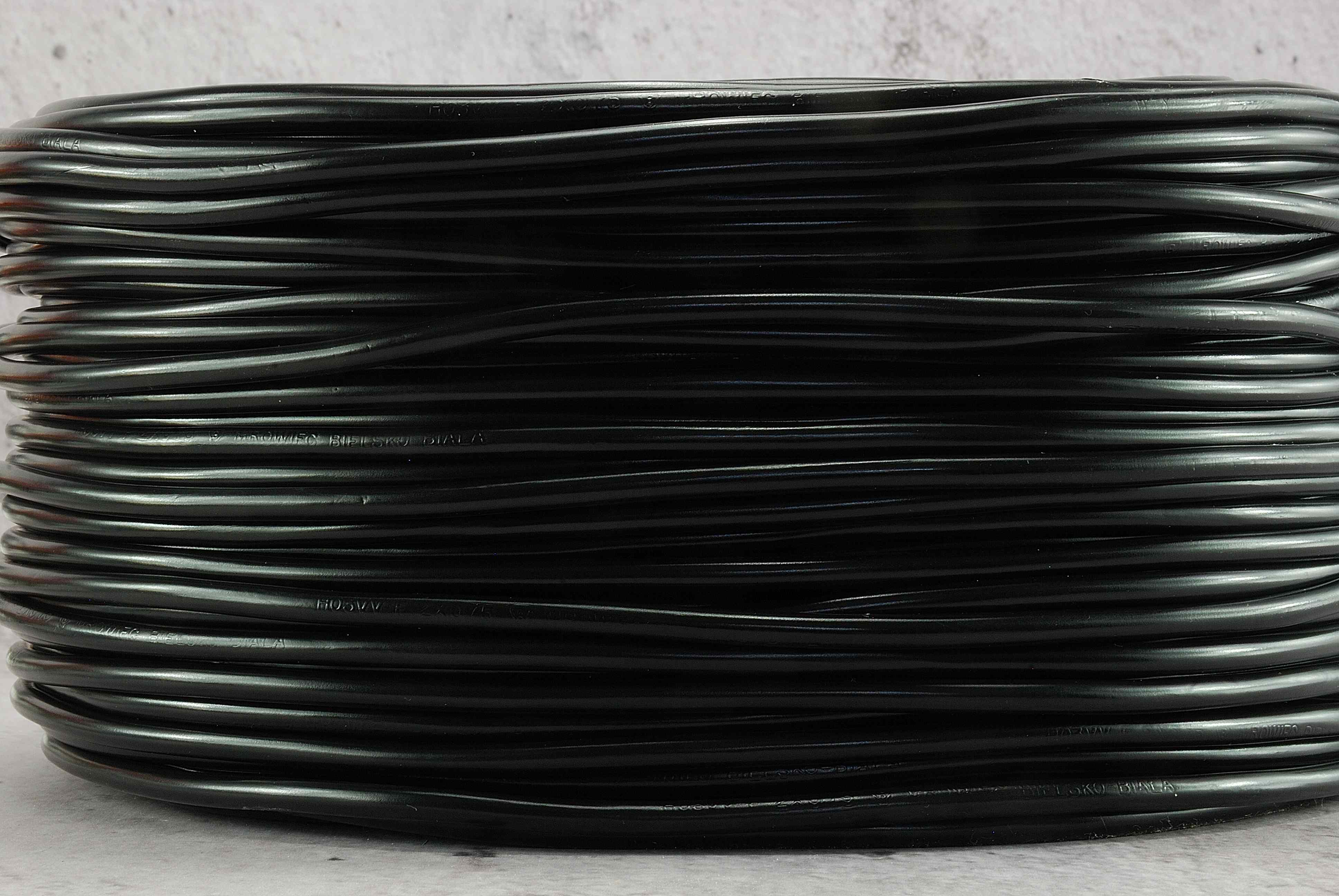 czarny kabel 3x0,75mm2